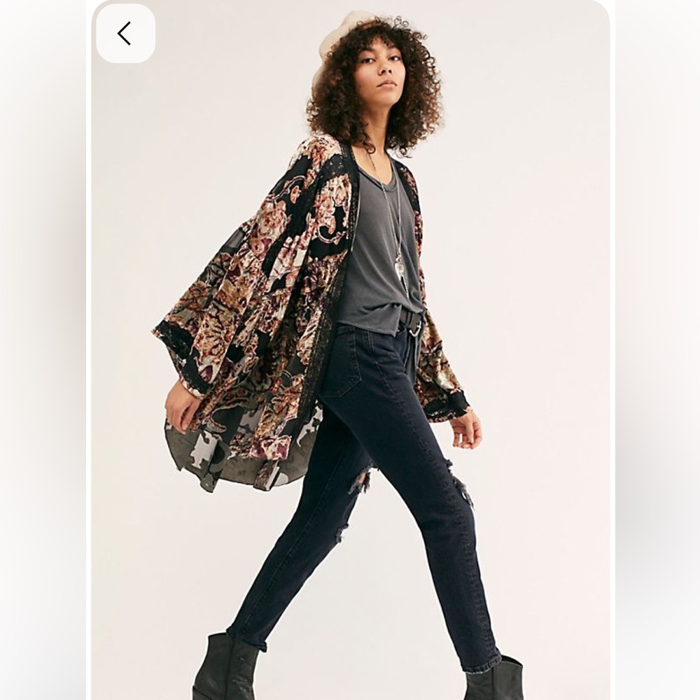 Burnout Velvet Kimono